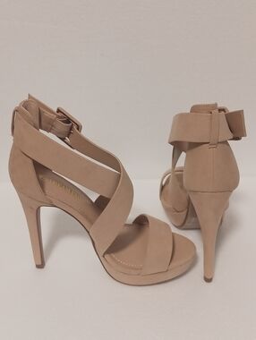 Dream Pairs Tan Suede Buckle Mules